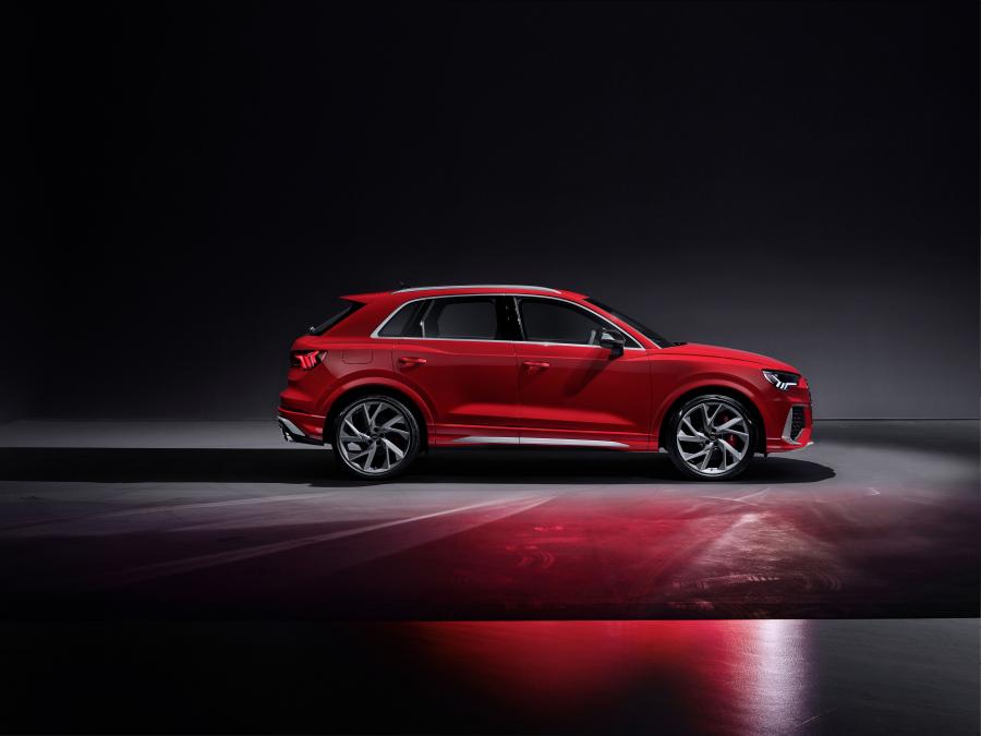  Audi RS Q3 2019 года  (WW) (фото 24 из 65)